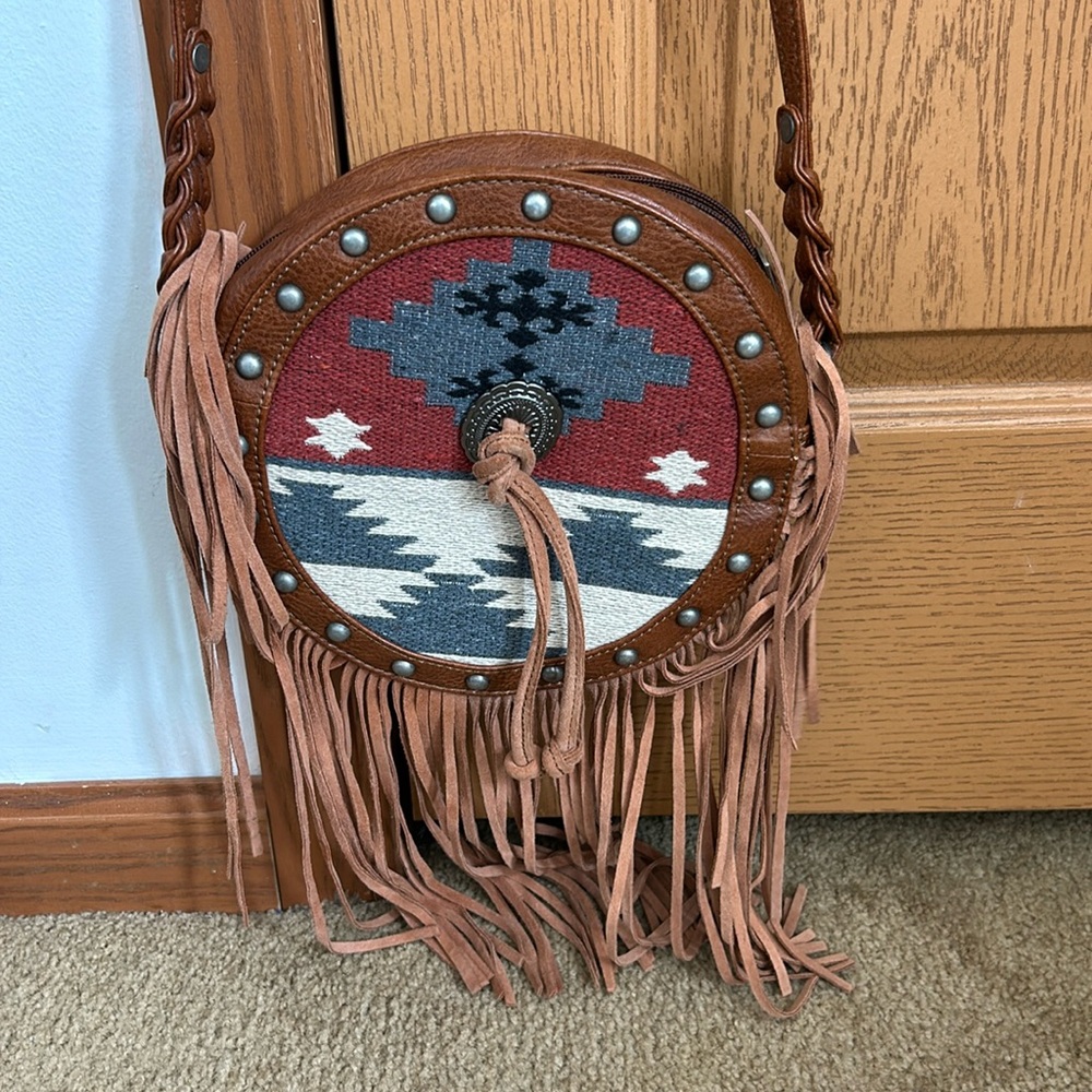 Shyanne multi-compartment adjustable bag